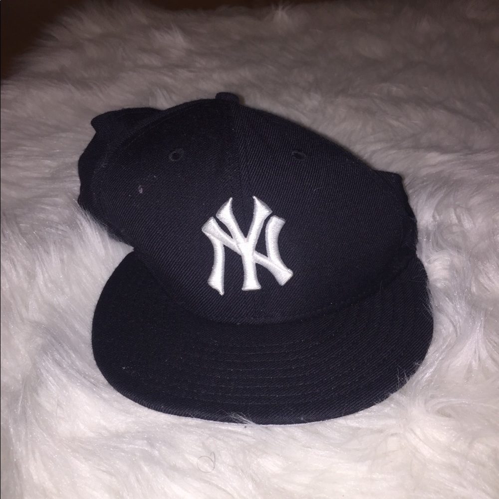 New Era Yankees Hat (WILL BE DONATED IF NOT SOLD)